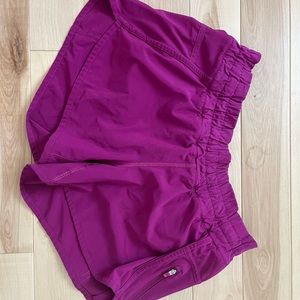 Lululemon Tracker Low-Rise Lined Short 4"